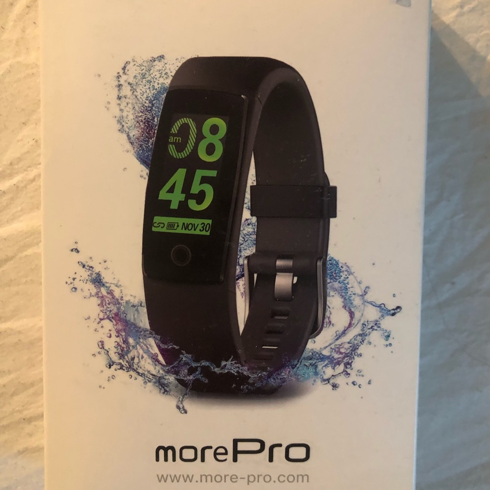 ** Brand New** Fitness Tracker bracelet